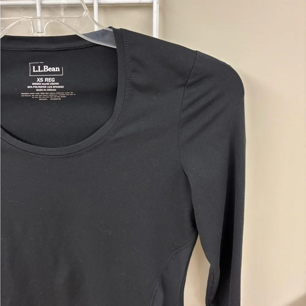 BUNDLE OF TWO L.L.Bean Women’s “Missis” size XS long sleeve activewear shirts. - Picture 6 of 16